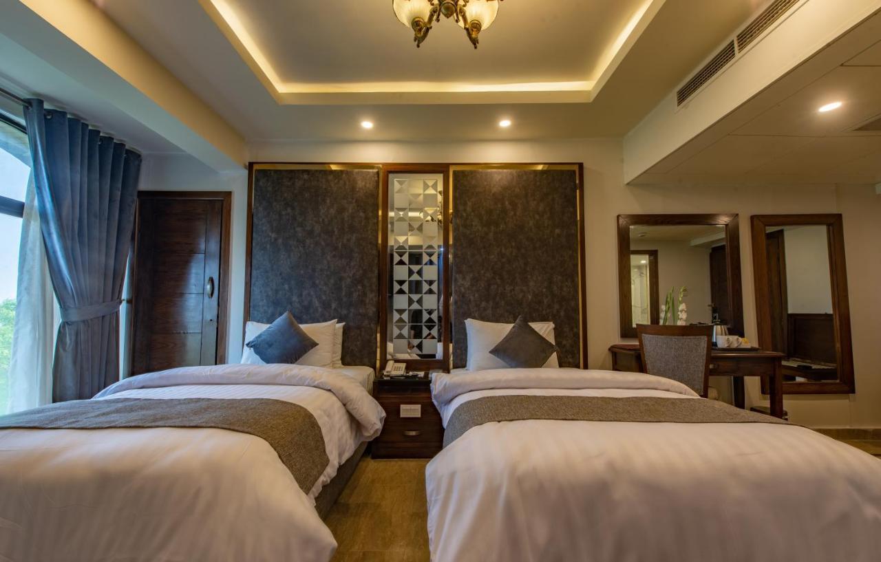 Envoy Continental Hotel Islamabad Ngoại thất bức ảnh