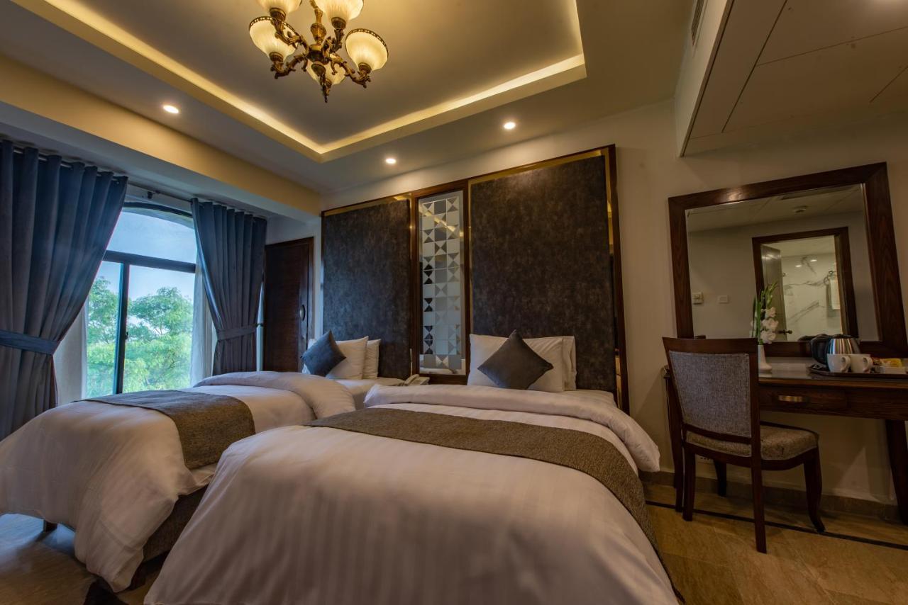 Envoy Continental Hotel Islamabad Ngoại thất bức ảnh