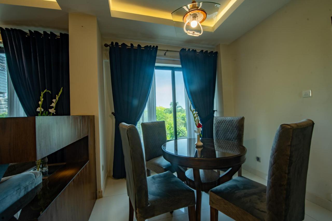 Envoy Continental Hotel Islamabad Ngoại thất bức ảnh