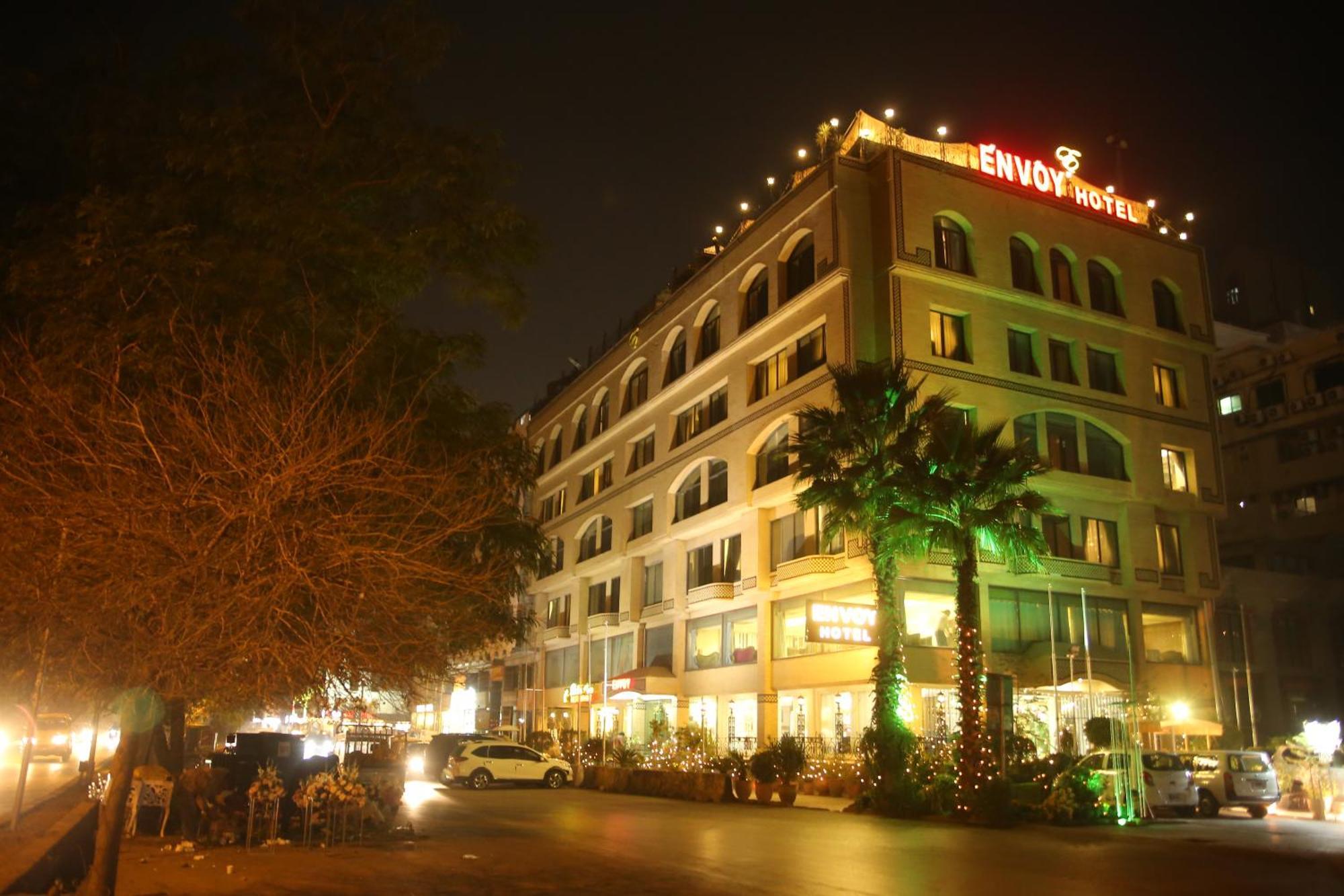 Envoy Continental Hotel Islamabad Ngoại thất bức ảnh