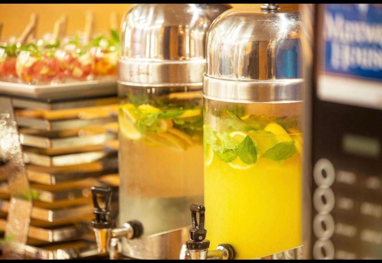 Envoy Continental Hotel Islamabad Ngoại thất bức ảnh