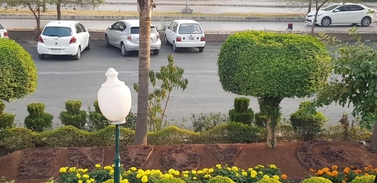 Envoy Continental Hotel Islamabad Ngoại thất bức ảnh